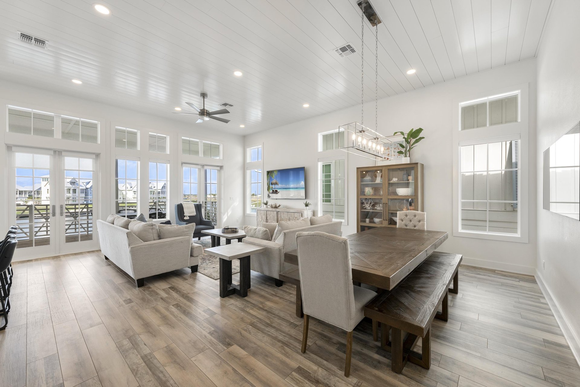 LivingDining, 2nd Floor