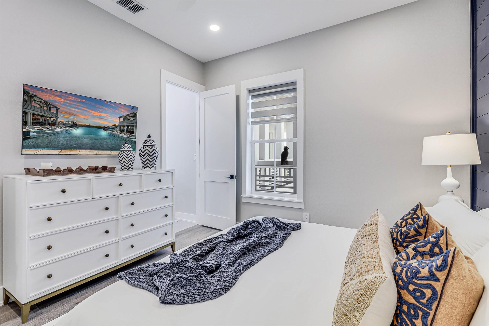 Blue King Suite, 2nd Floor