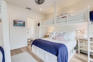 2 Twin over King Bunk Room, 1st Floor, Sleeps 6