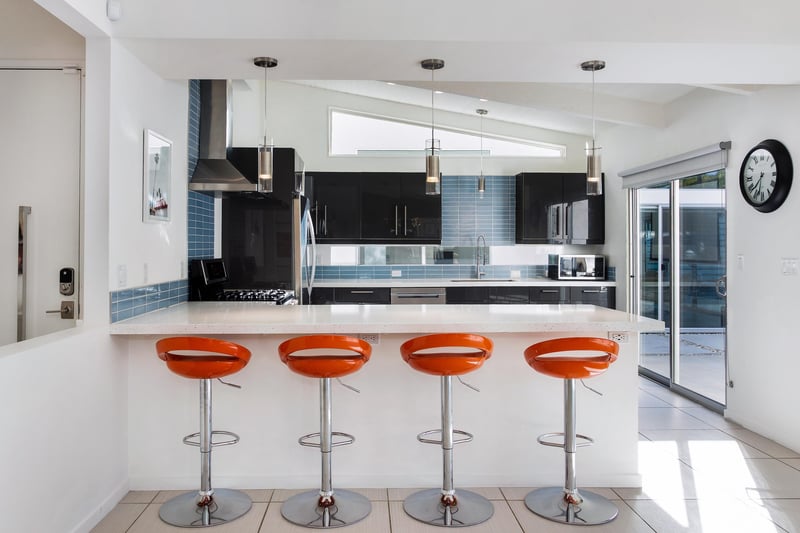 Breakfast bar for four