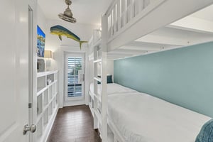 2nd Floor Bunk Room