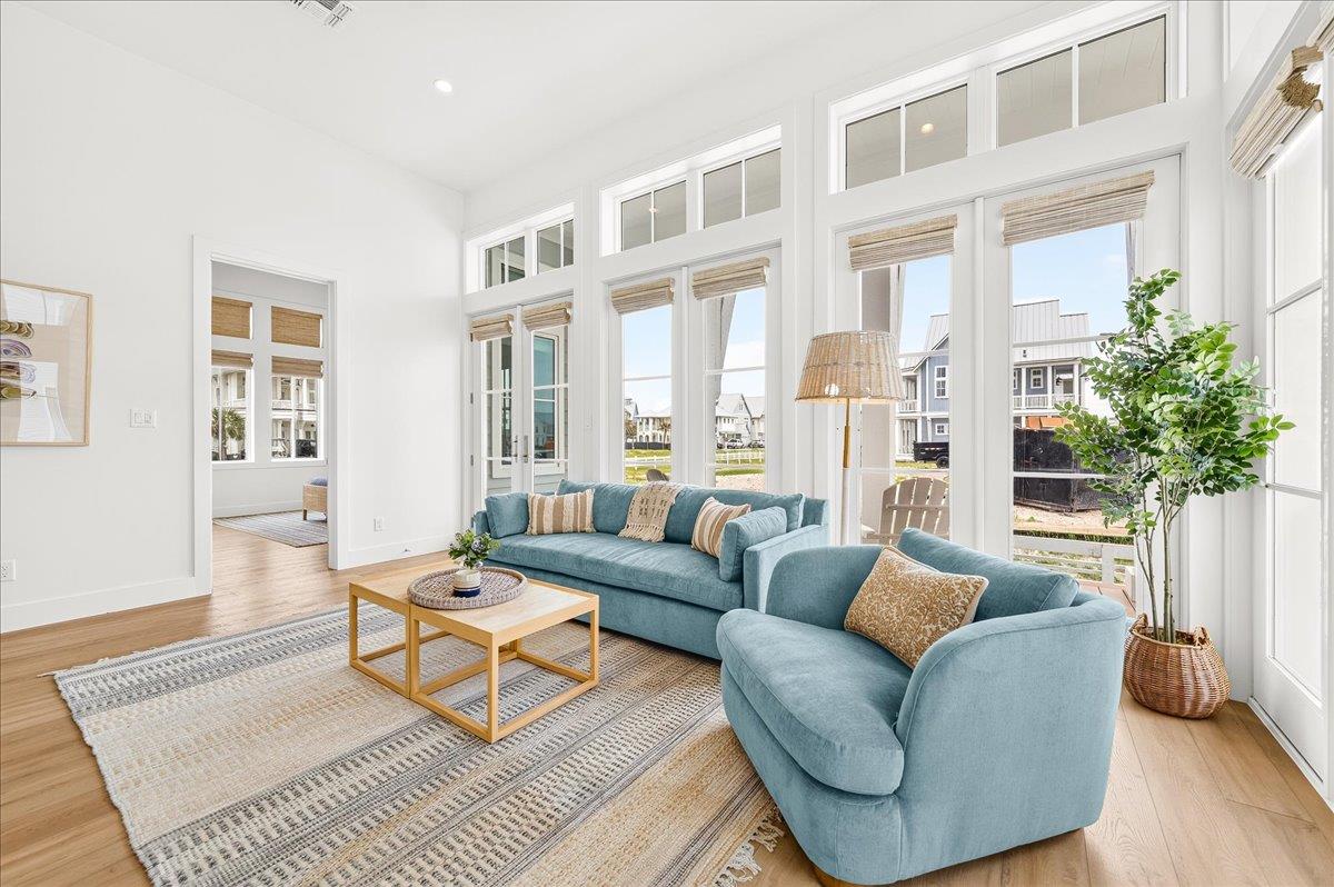 1st Floor Living Room