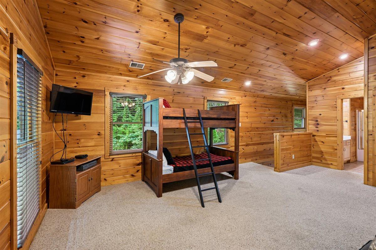 33Loft