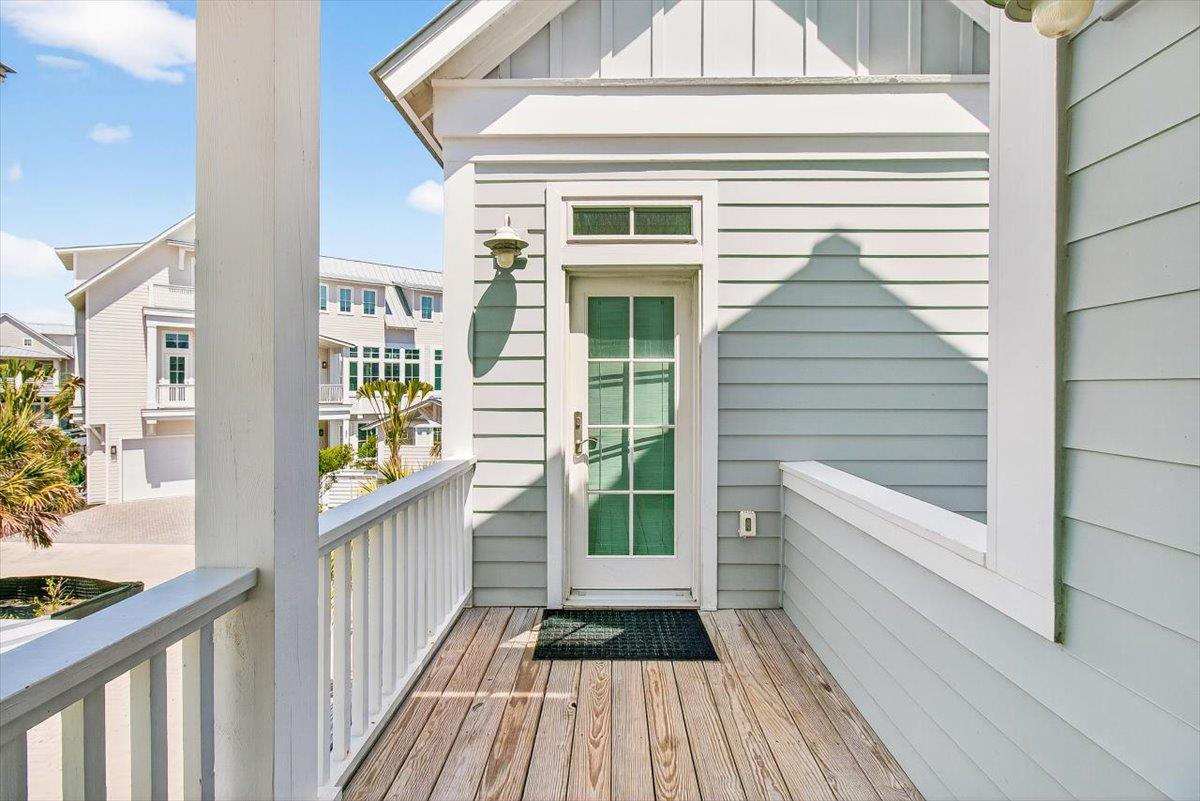 2nd Floor, Detached Queen Bedroom Entrance