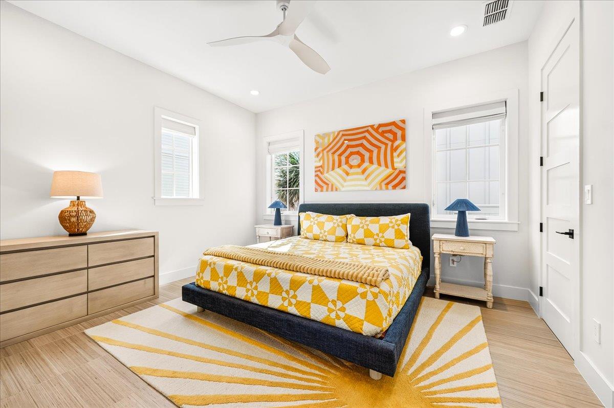 King Bedroom, 1st Floor