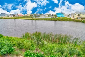 2nd Floor Balcony Lake View