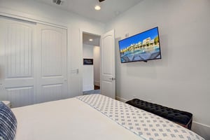 Second King Bedroom, 2nd Floor