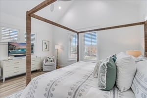 Primary King Bedroom, 2nd Floor