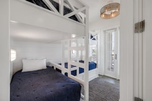 2nd Floor, Bunk Bedroom