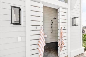 1st Floor, Outdoor Shower