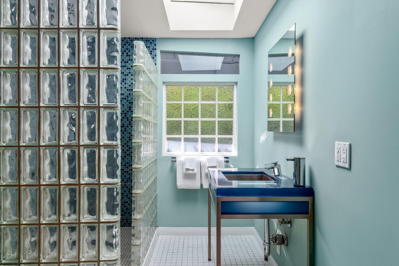 Guest bath