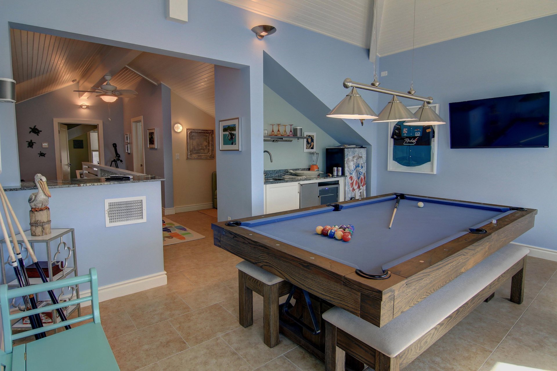 Game Room with Convertible Pool Table, 3rd Floor