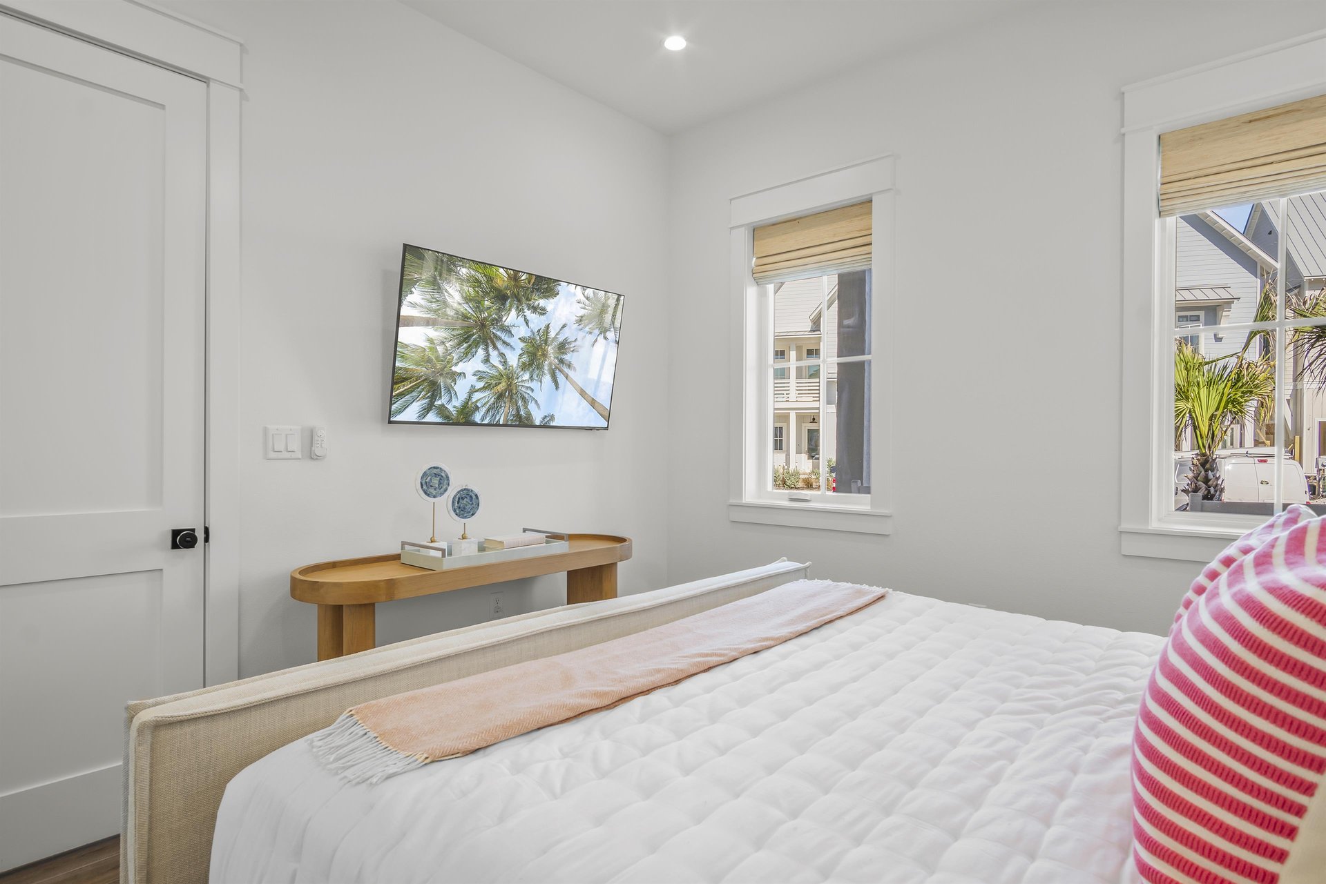 King Bedroom, 1st Floor