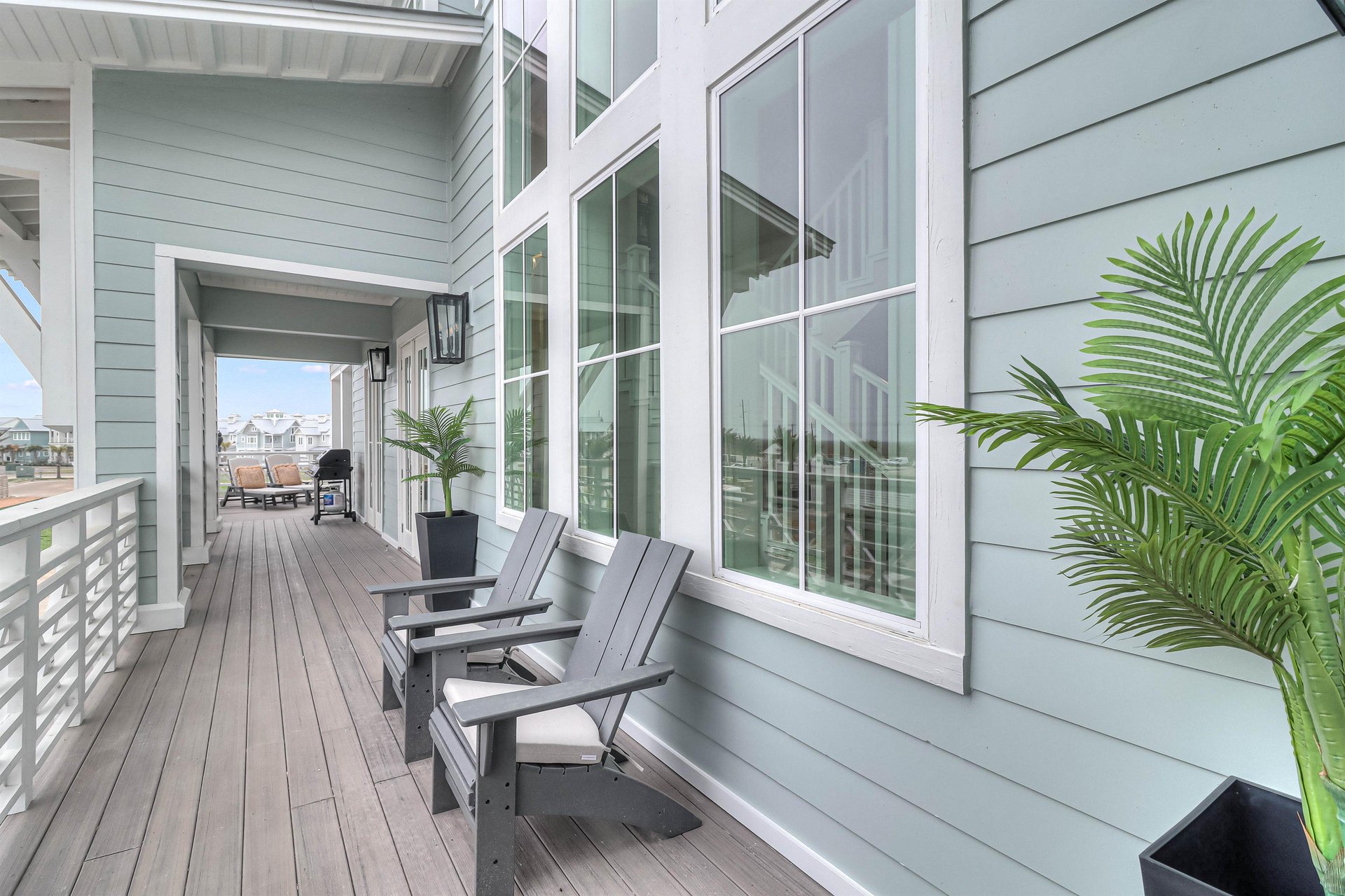 Lounge Seating, 2nd Floor