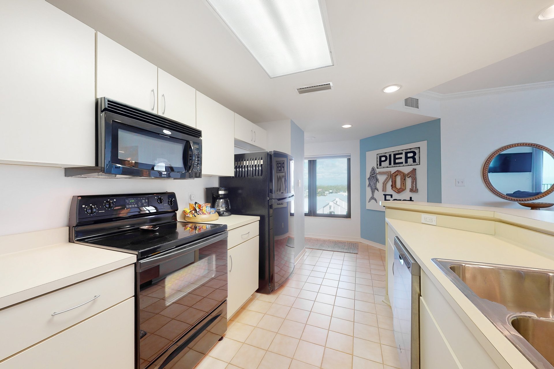 Four Seasons 701E Pier 701 East 13