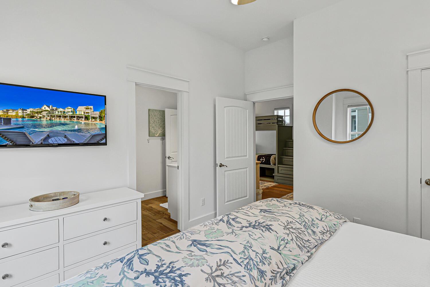 3rd King Bedroom, 2nd Floor