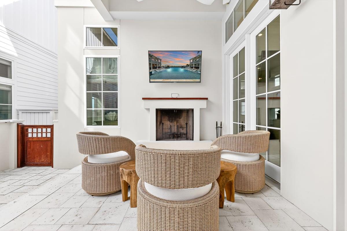 Private Pool Courtyard, 1st Floor
