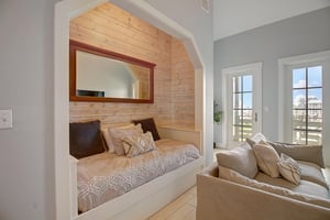 Twin Reading Nook, 1st Floor