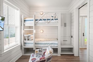 Ensuite Bunk Room, 1st Floor