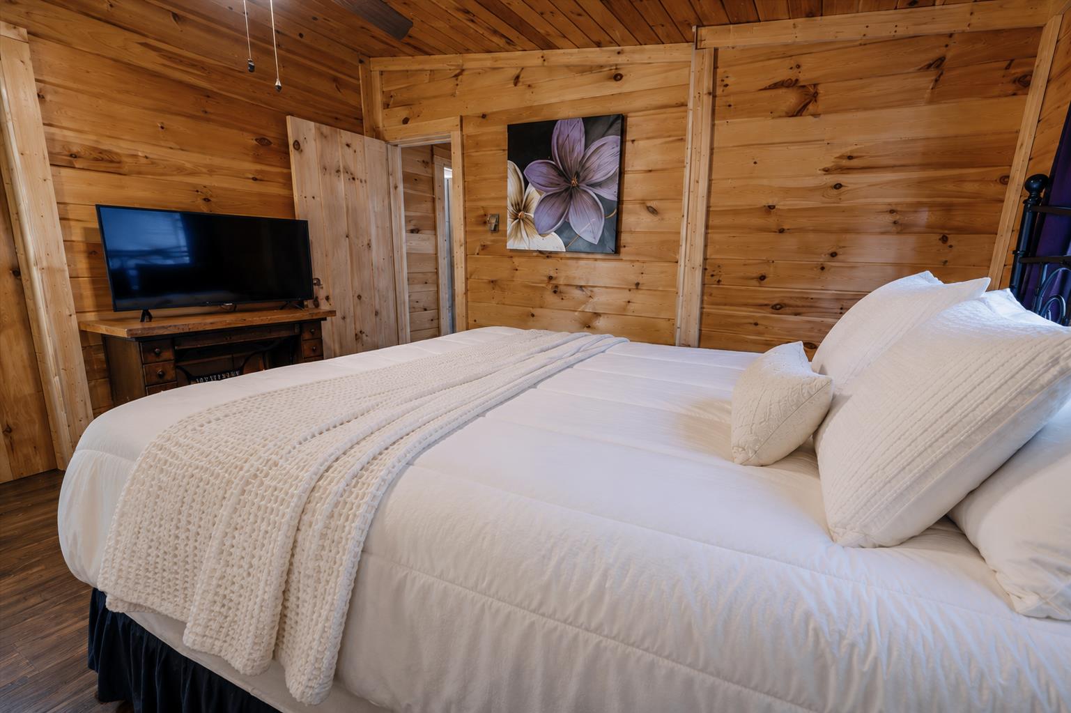 Secondary Bedroom Queen