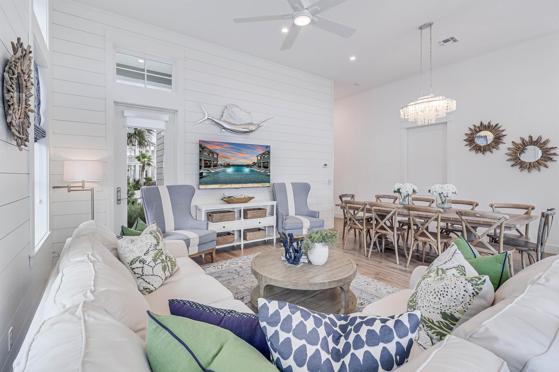 1st Floor Living and Dining Area Overlooking Leisure Lake