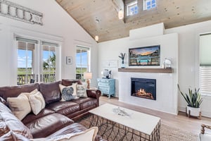 Main Living Area, 2nd Floor