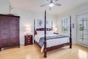 Primary King Bedroom, 2nd Floor