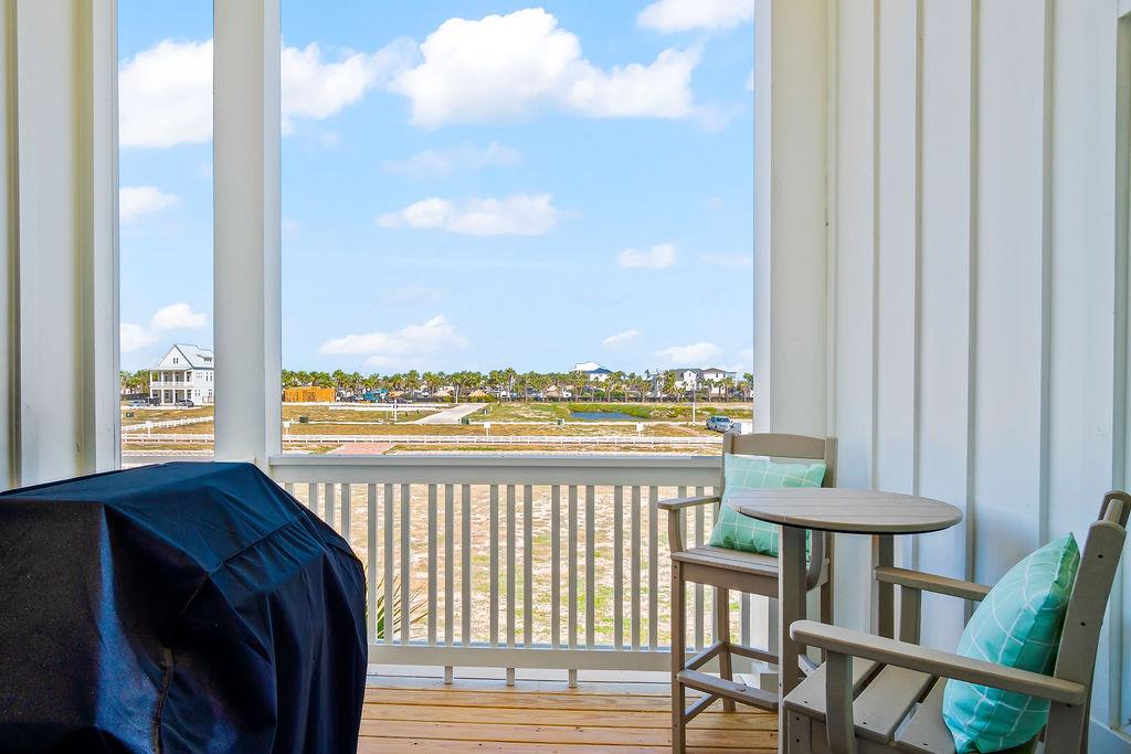 Side Balcony, 2nd Floor