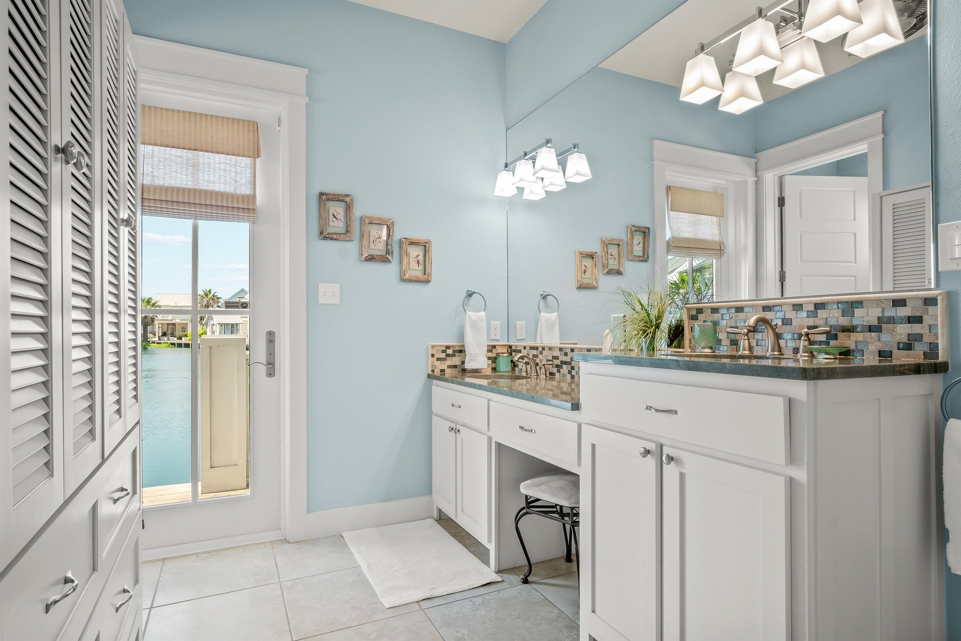 King EnSuite, 1st Floor