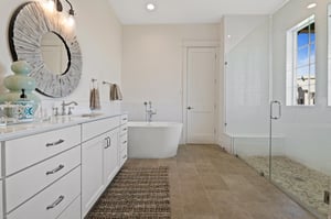 Primary King Bathroom, 2nd Floor