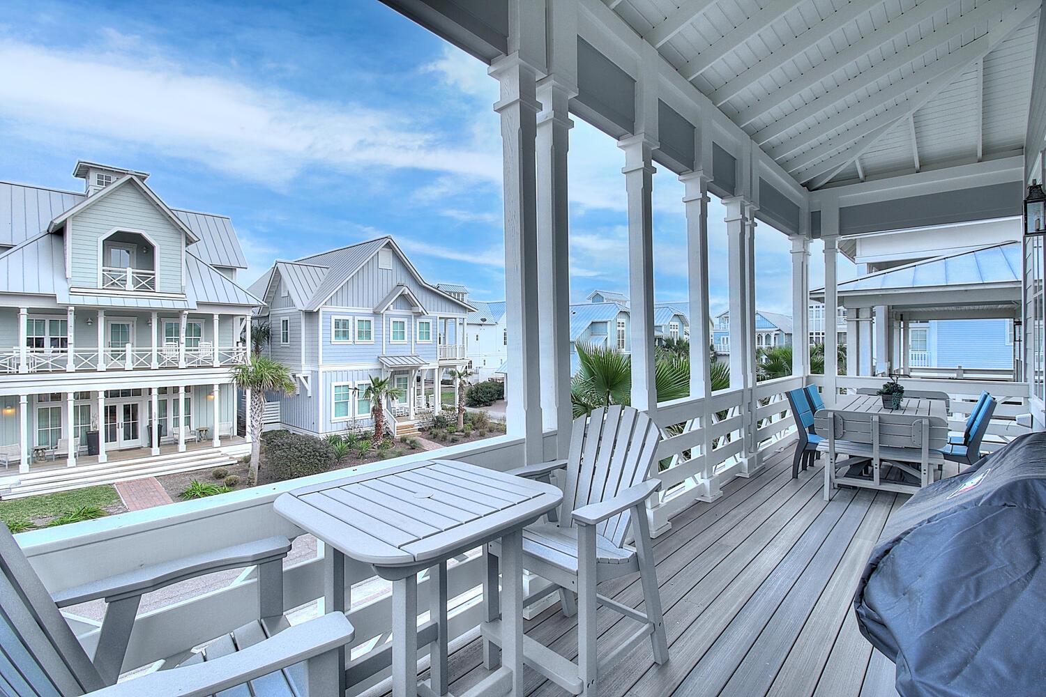 2nd Floor Deck with Gas Grill