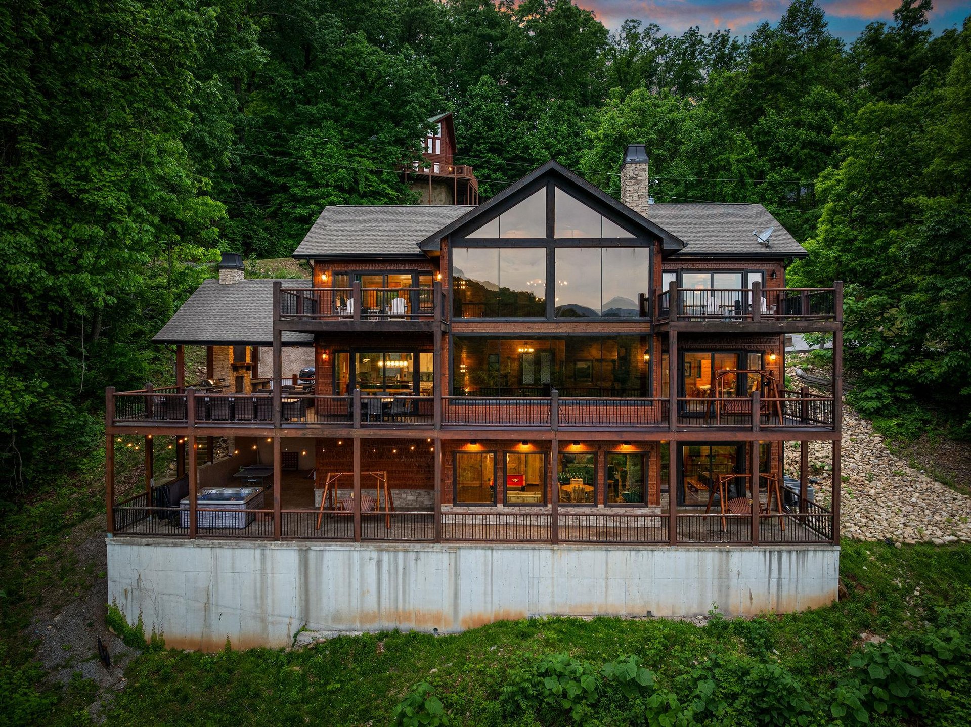 Back of Black Bears  Biscuits Lodge