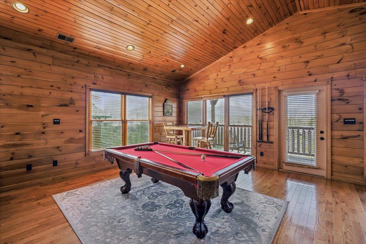 28Family Room
