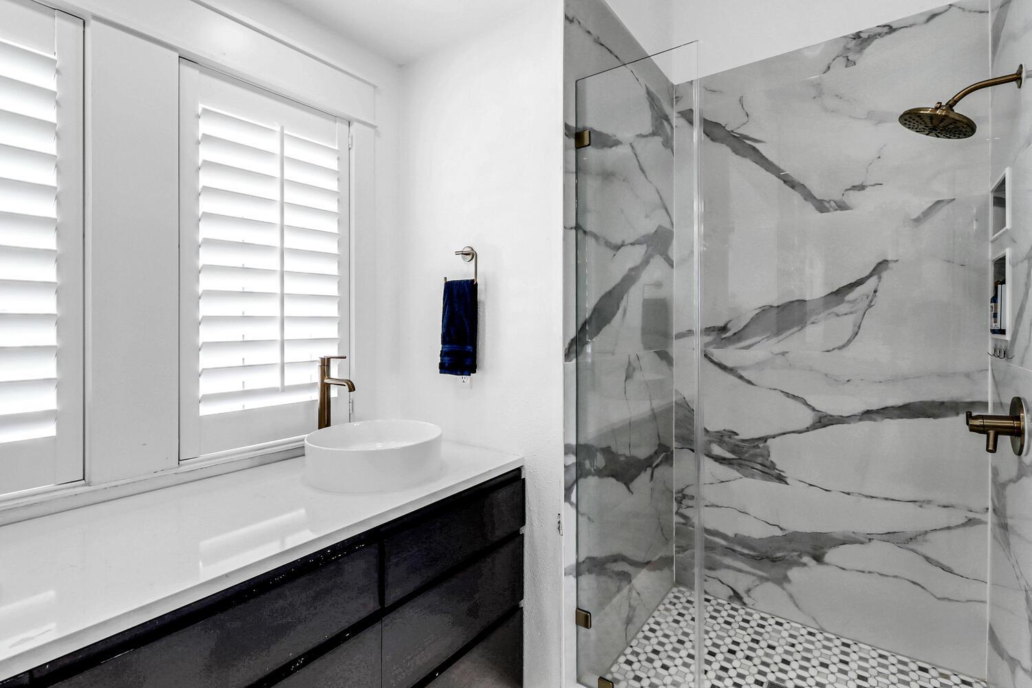 2nd Floor Primary King Suite