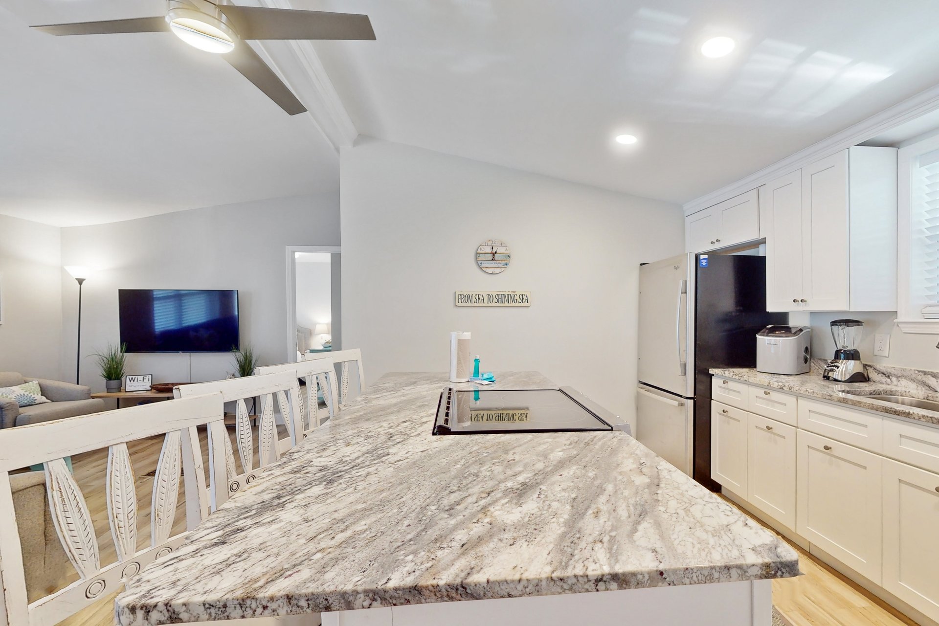 Laguna Beach Leisure 7