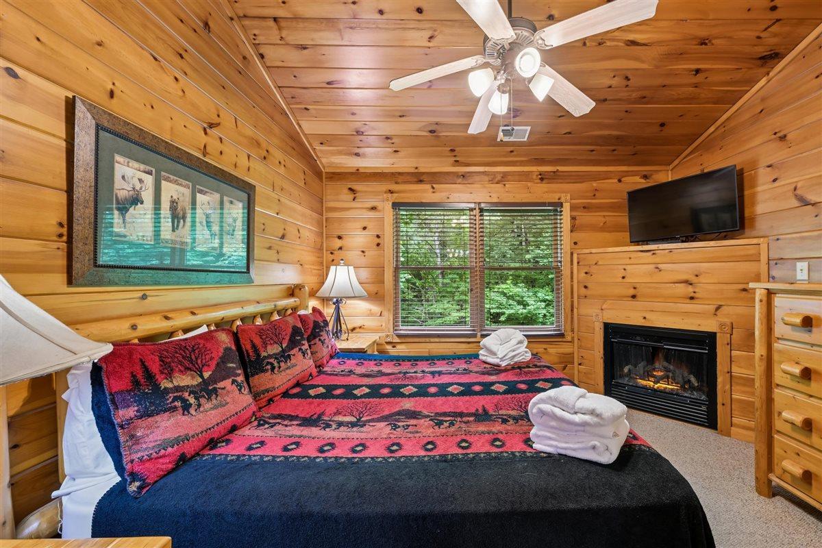 43Bedroom