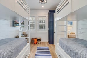 Bunk Bedroom, 1st Floor