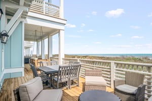 Gulf View Balcony Lounge, 2nd Floor