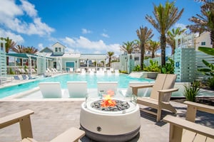 Neighborly Square Pool