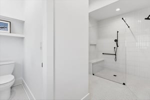1st Floor, First King Bathroom