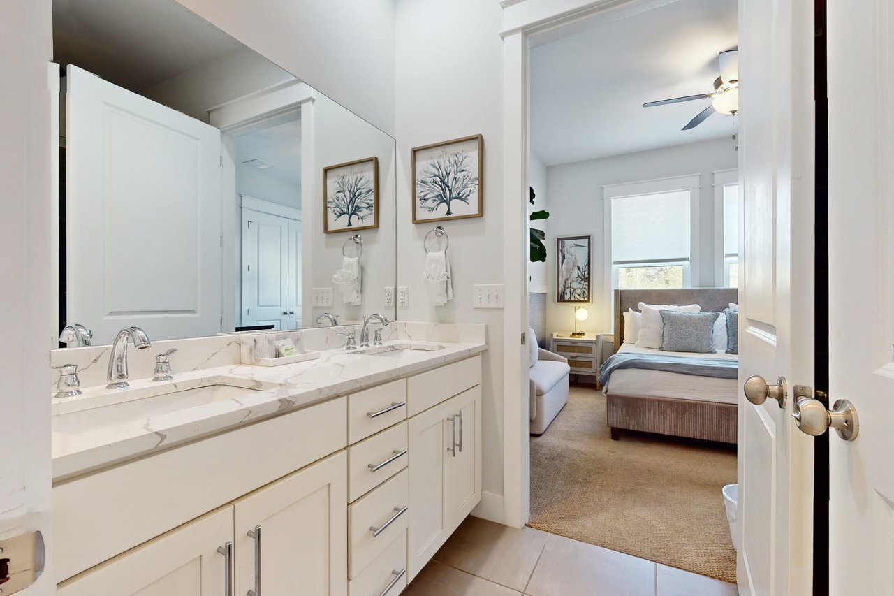 Sunny amp Central 13