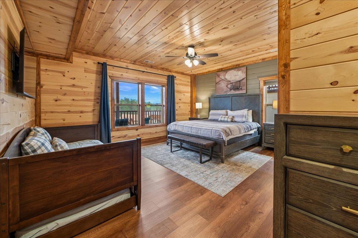 139Primary Bedroom
