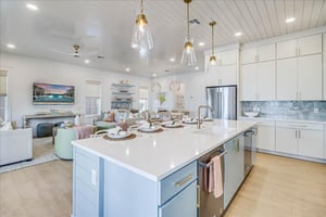 Gourmet Kitchen, 1st Floor