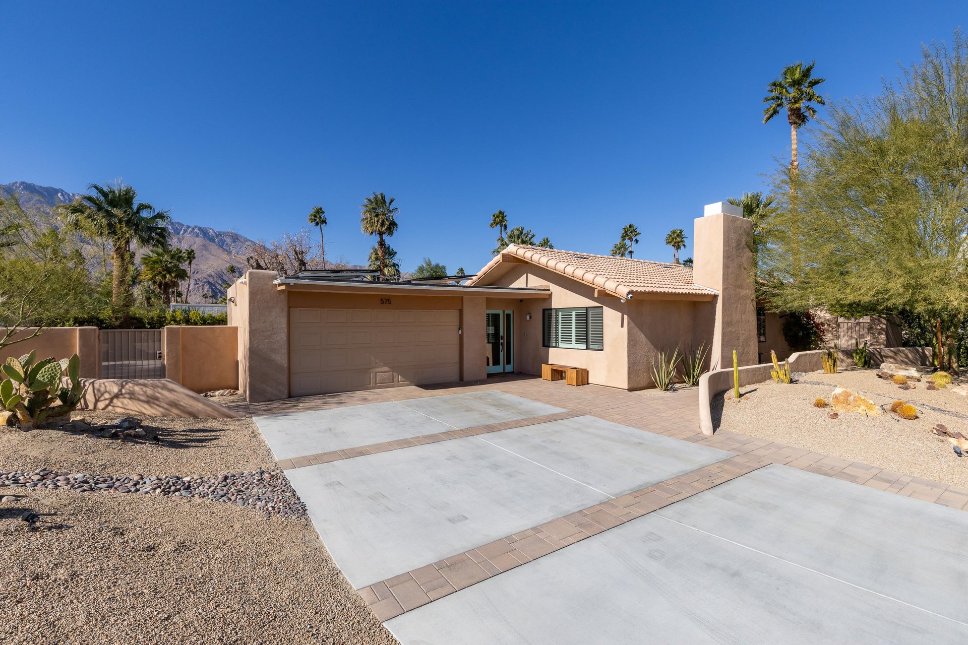 Welcome to Maison Du Soleil