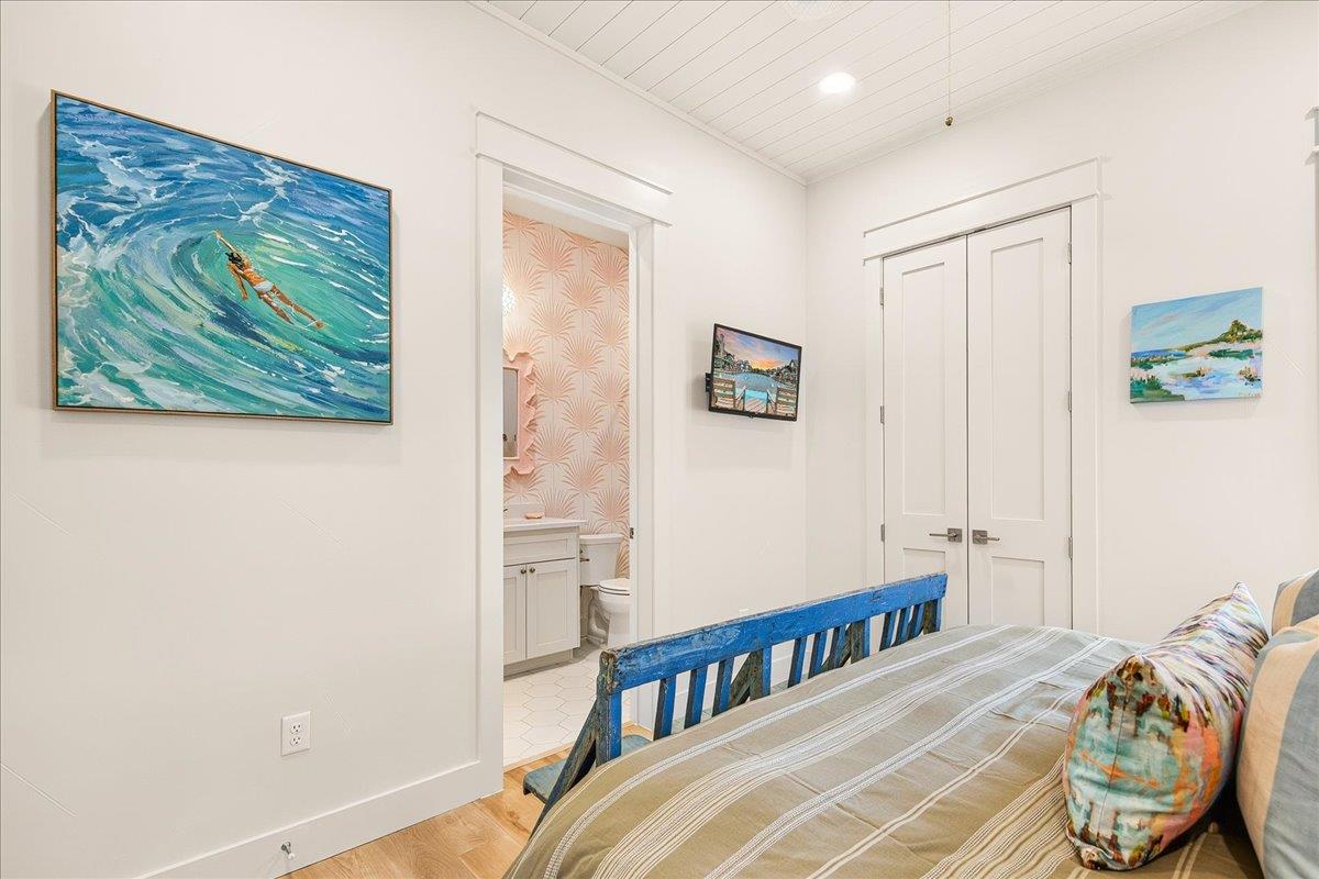 2nd King Ensuite, 1st Floor