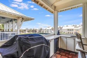 Outdoor Dining Area, 2nd Floor