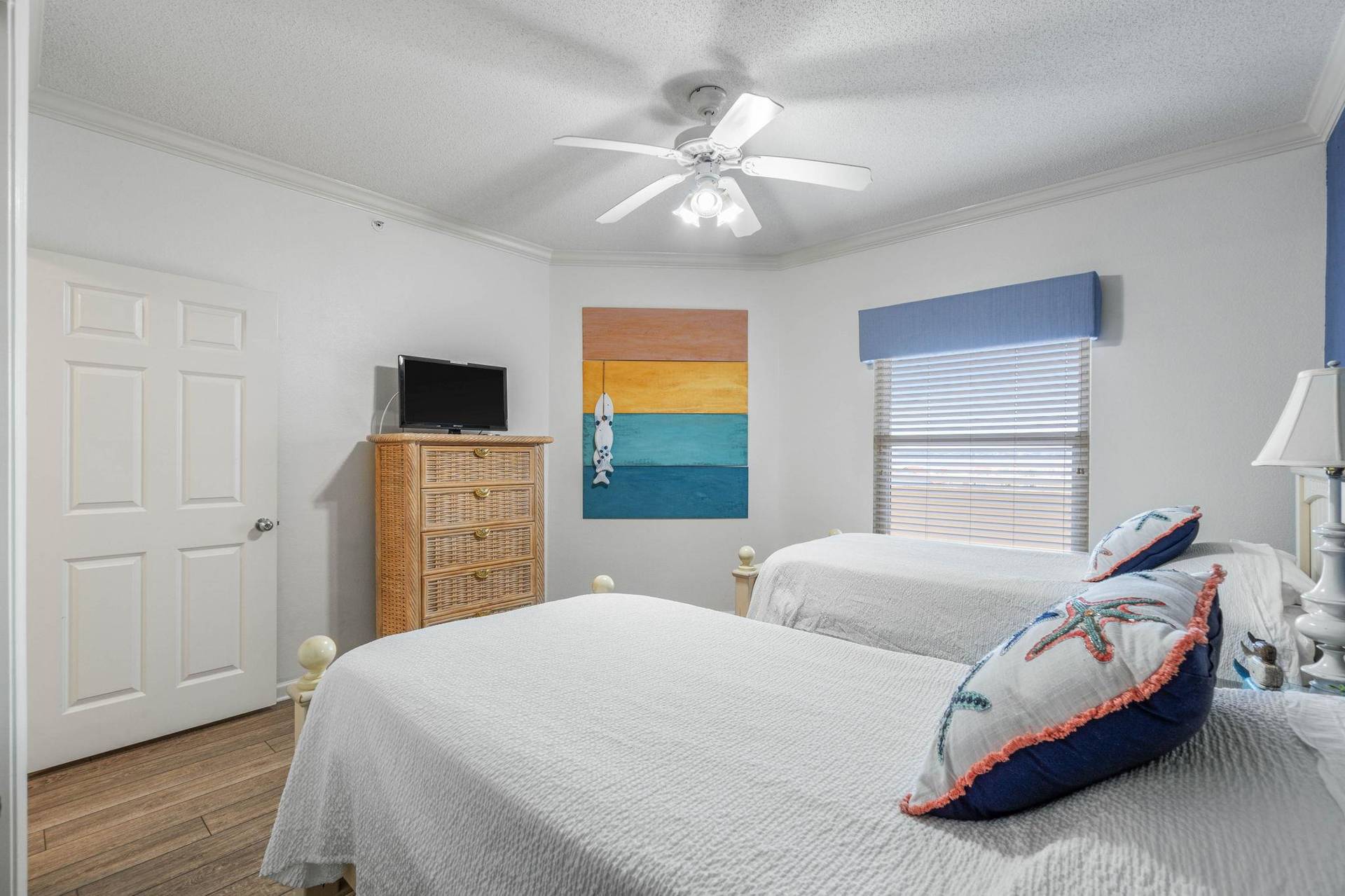 Guest Bedroom 2 Twins