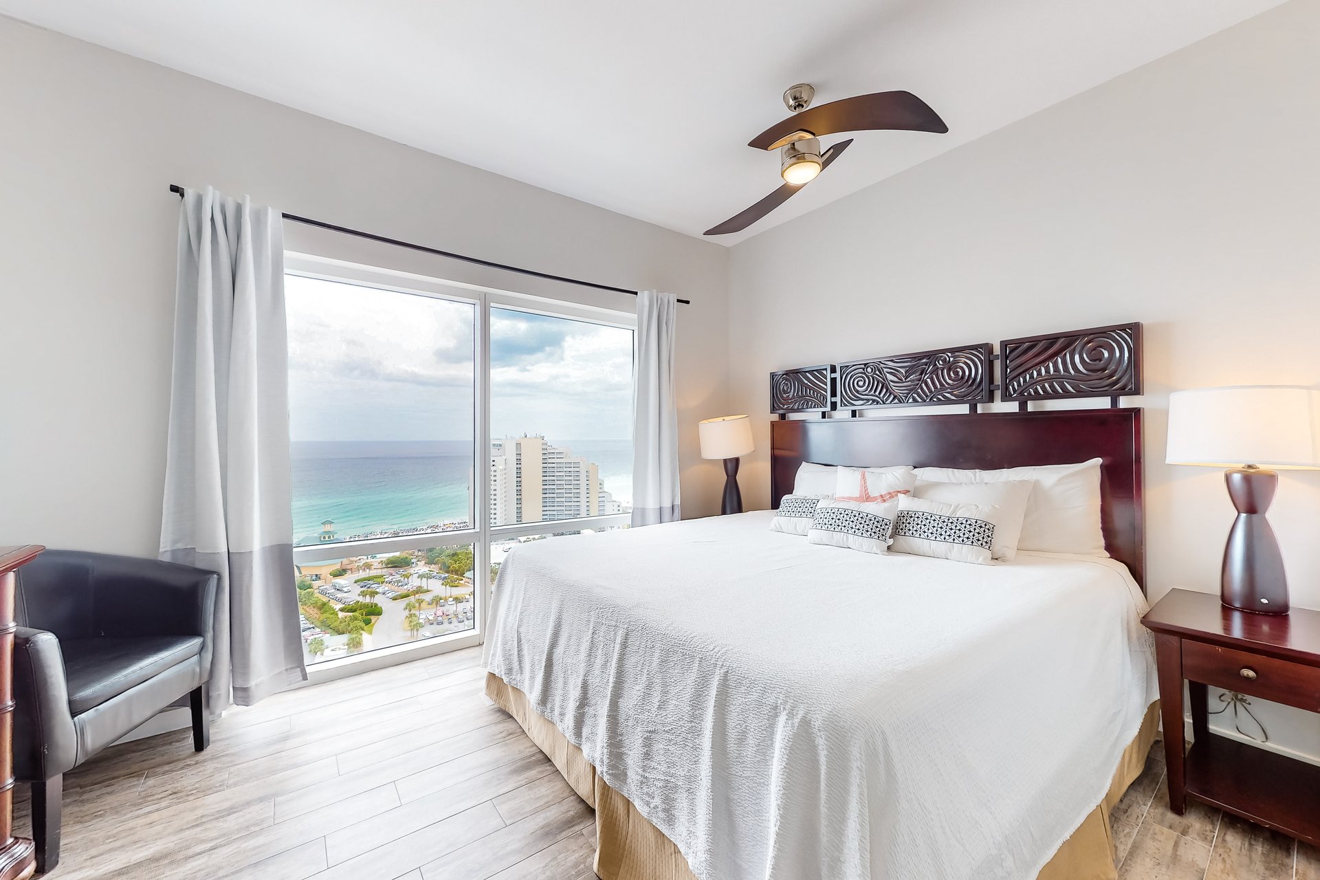 Luau 7901 Penthouse Combo 9