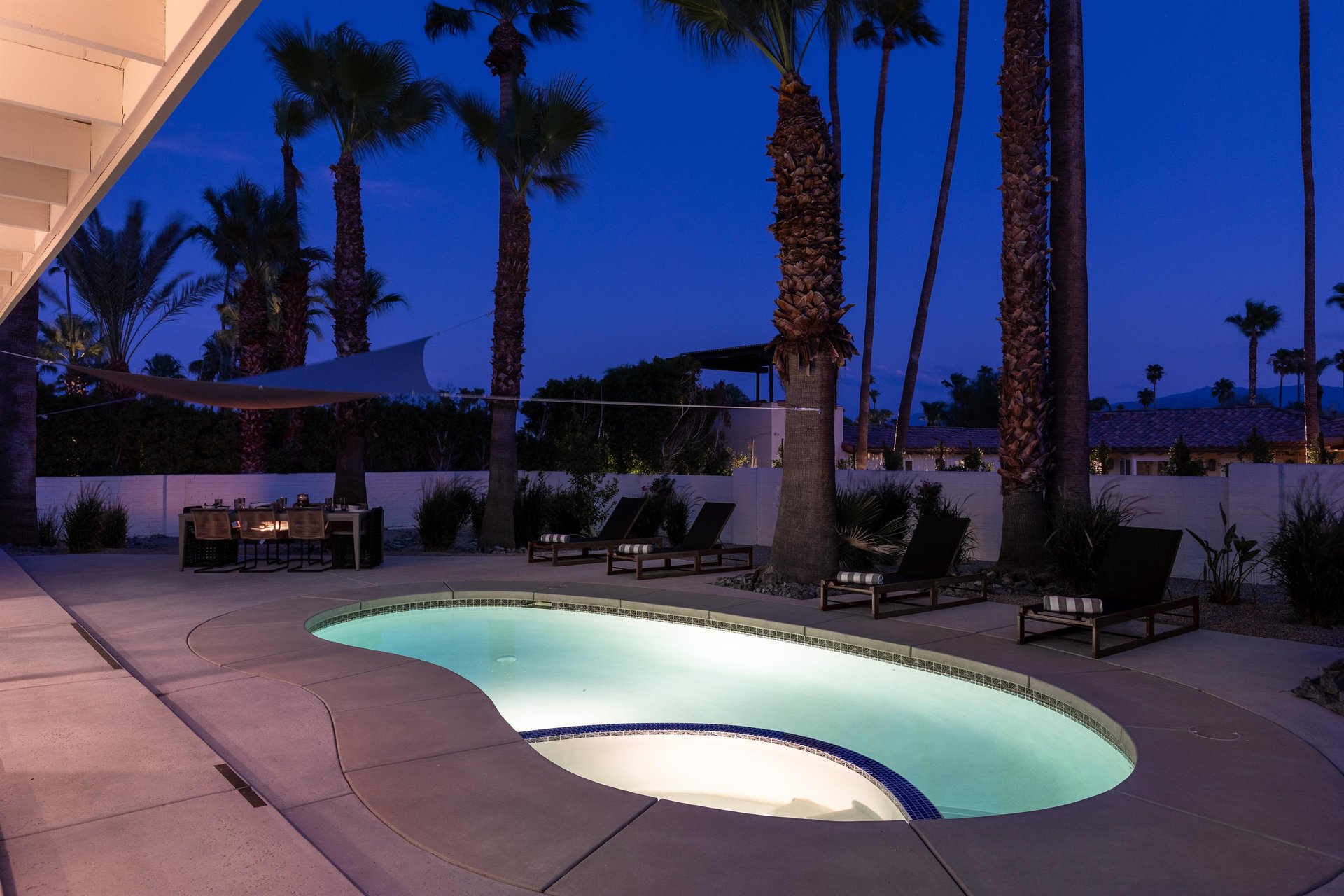 Luminescent waters