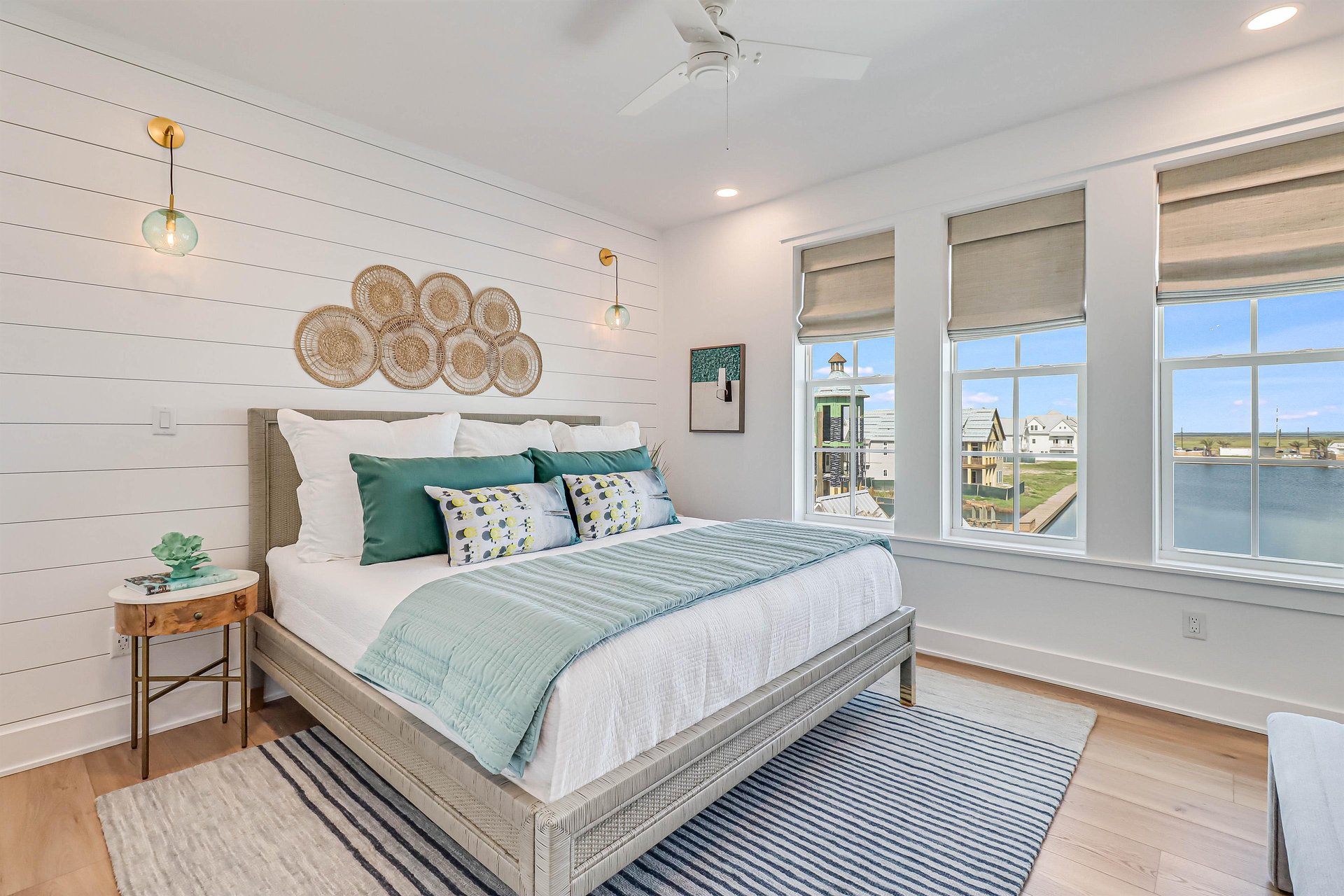 King Bedroom, 3rd Floor